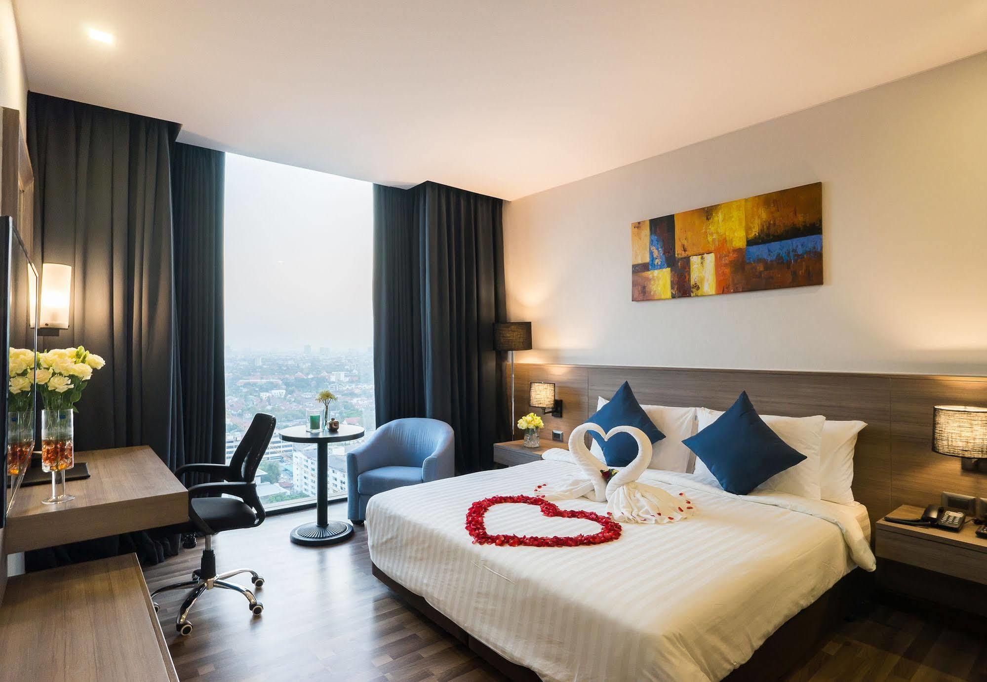 Hotel Western Wanda Grand 4*
