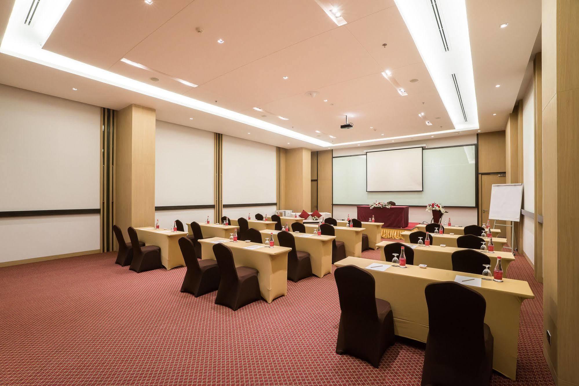 Western Wanda Grand Nonthaburi